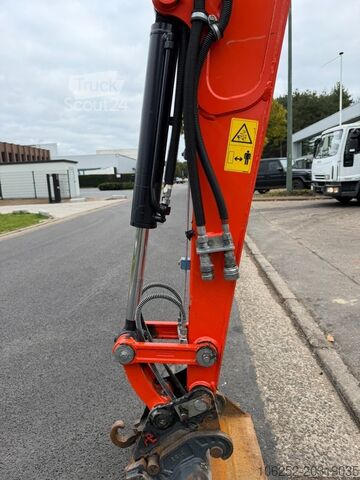 Miniterrassier Kubota KX027-4 HAMMER LINES - *1114h* - HYDR QUICKHITC...