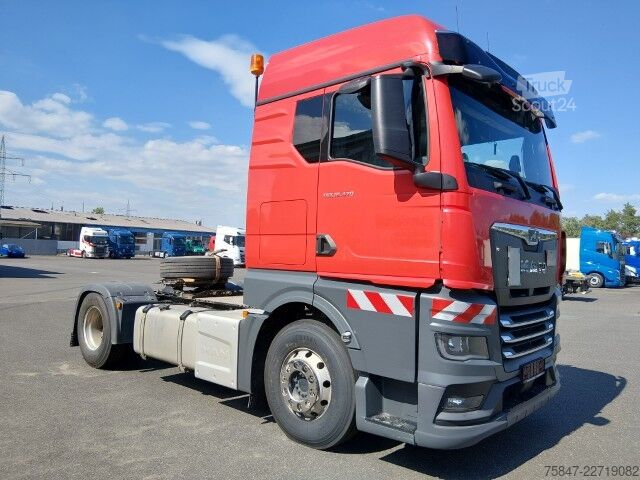 Vakio vetoauto MAN TGX 18.470 BL Kipphydraulik Retarder Alu