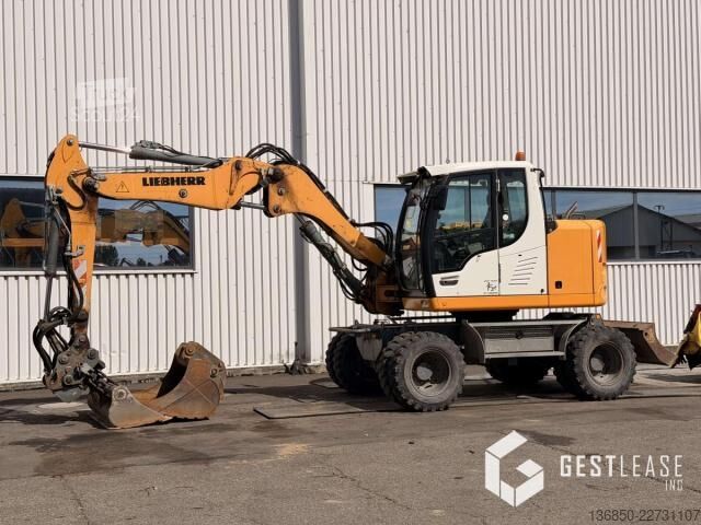 Экскаватор-погрузчик Liebherr A912 COMPACT