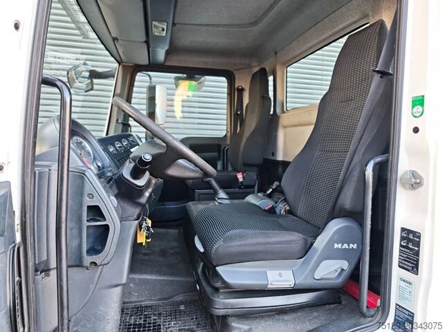 Hefplatform MAN TGL 8.150 4x2 Palfinger P300KS
