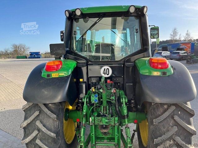 Τρακτέρ John Deere 6115M