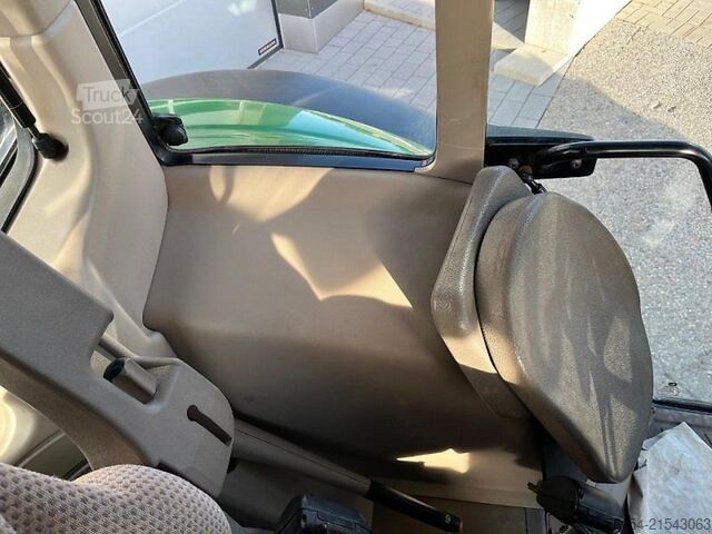 Τρακτέρ John Deere 6115M