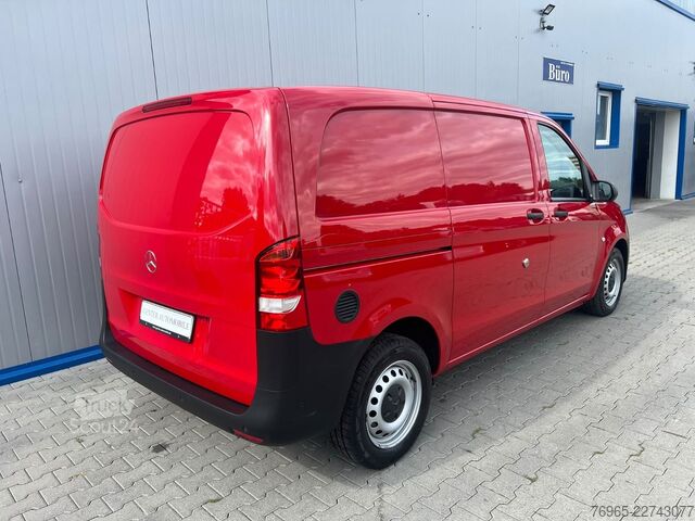 Umpikorja-auto MERCEDES-BENZ Vito 110 KOMPAKT KLIMA TEMPOMAT 2-SITZE SCHRÄNKE