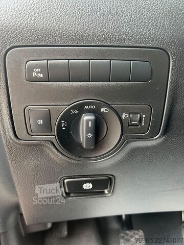 Umpikorja-auto MERCEDES-BENZ Vito 110 KOMPAKT KLIMA TEMPOMAT 2-SITZE SCHRÄNKE