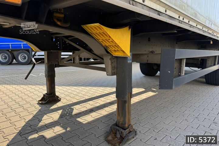 Koffer Schmitz Cargobull SCB/S3B / Disk brakes / Double stock