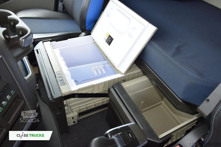 Standardní tahač VOLVO FH 500 Globetrotter XL Varios