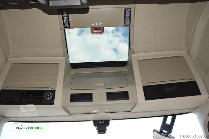 Standardní tahač VOLVO FH 500 Globetrotter XL Varios