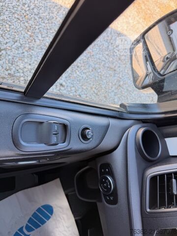 Miniautocarro Ford Transit Custom340 L2TAXI-Ausstat.2xKlima