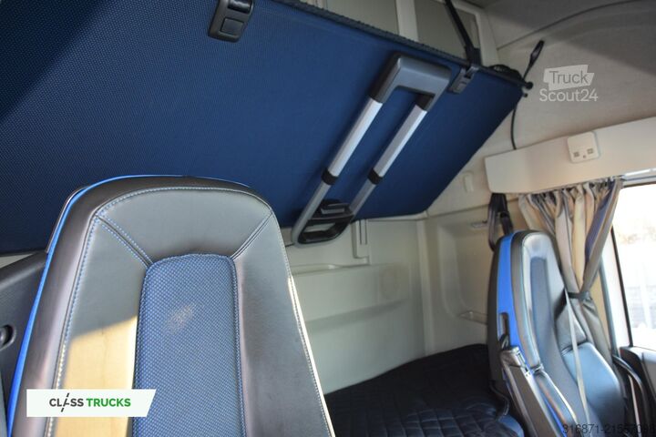 Standardní tahač VOLVO FH 500 Globetrotter XL Varios