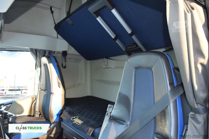 Standardní tahač VOLVO FH 500 Globetrotter XL Varios