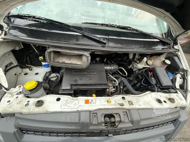 نقل الركاب Ford Transit 115T300