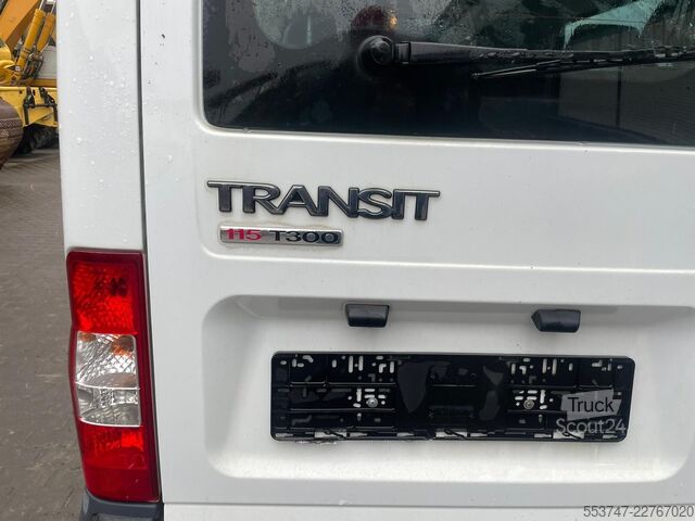 نقل الركاب Ford Transit 115T300
