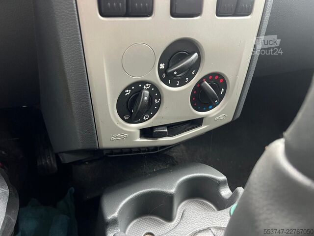 Aukšto stogo universalas Dacia Logan Express