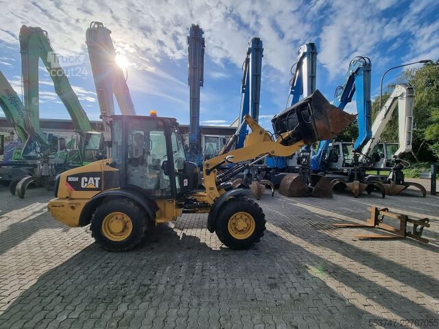 Carregador Caterpillar 906H