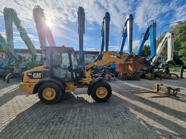 Carregador Caterpillar 906H