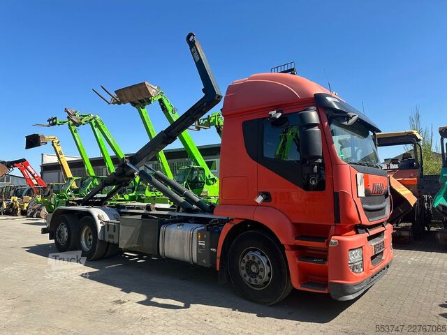 Containertransport (haakarmsysteem) IVECO Magirus AT 260