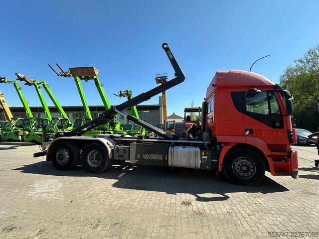 Containertransport (haakarmsysteem) IVECO Magirus AT 260