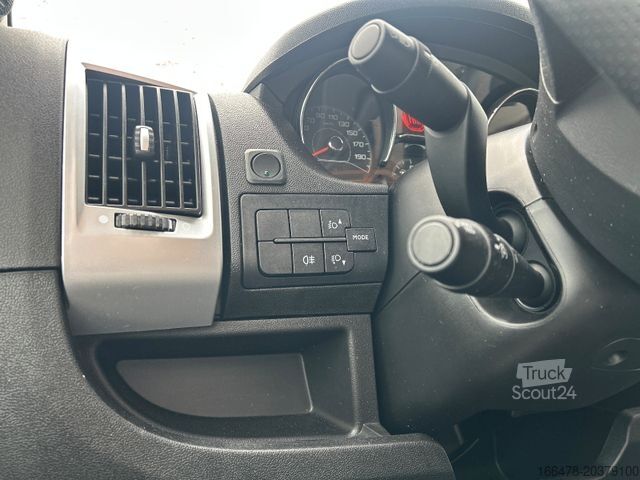 Half-integraal camper DETHLEFFS Pulse GT 6651 * Queensbett-Automatik *