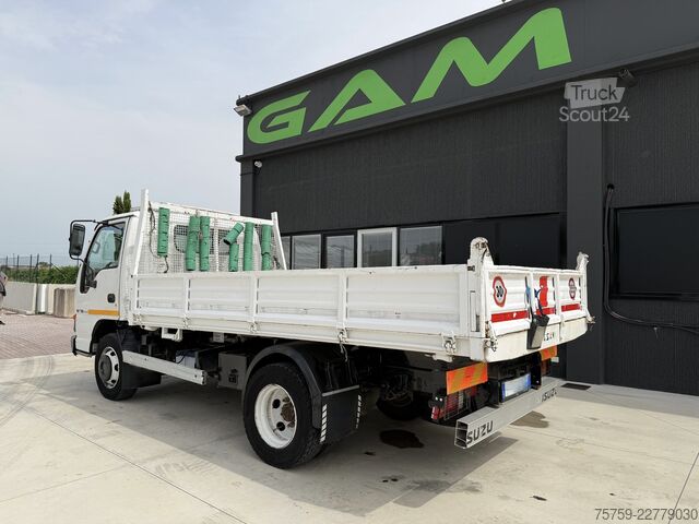 Carrinha basculante trilateral Isuzu NQR 15.75 Kipper 4x2 Euro2
