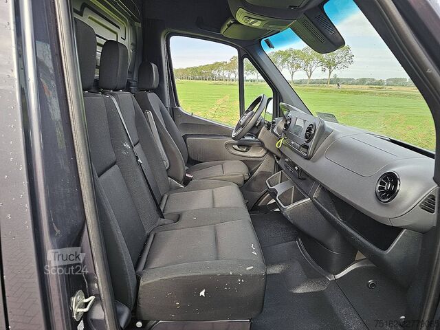 Комби с висок покрив MERCEDES-BENZ SPRINTER 317 L2H2 3.5t Trekhaak