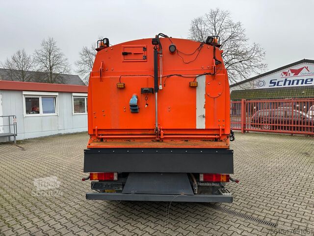 šlavėjas Mercedes-Benz 1324 LKO