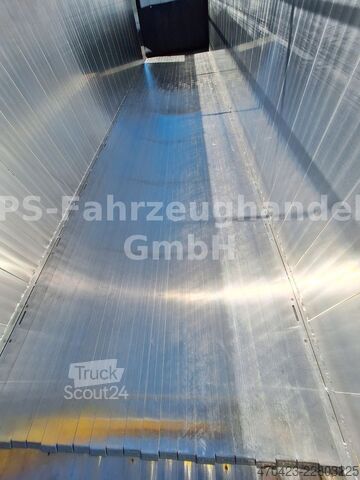 Полуремарке с подвижен под KEMPF SPP 36/3*Agrar Schubboden*65m³BPW-Achsen