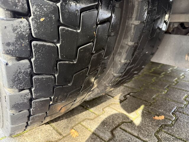 Γερανός τοποθετημένος σε φορτηγό Mercedes-Benz Actros 2535 6X2 HMF 2420 bis 25 Meter