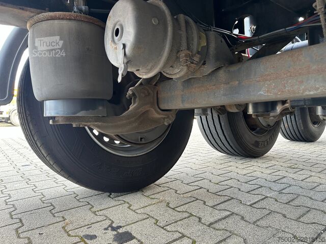 Transport av containere Krone 40FT HIGH CUBE/ BPW +trommelremmen / 75% banden...