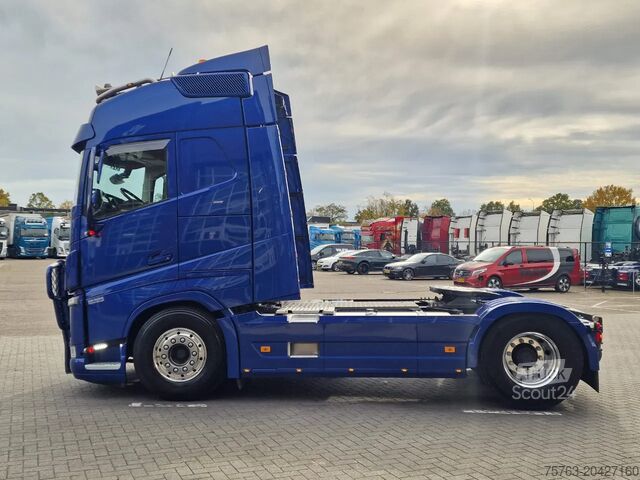Standaard-SZM Volvo FH 13.500 Globetrotter 4x2 - Full air - Bull ba...