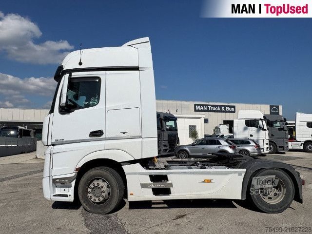 Camion de matières dangereuses Mercedes-Benz ACTROS 1848 ADR
