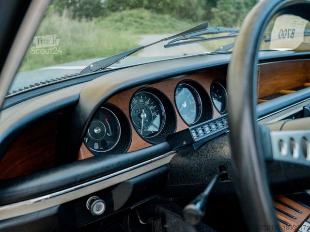 Ван BMW 3.0 CS Coupe