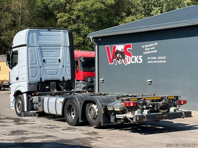 Camión con caja móvil MERCEDES-BENZ Mercedes-Benz Actros 2545 6x2