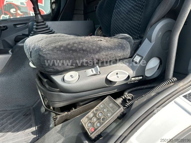 Vrachtauto met open laadbak MERCEDES-BENZ Axor 1929 4x2 Pritsche + HIAB Ladekran