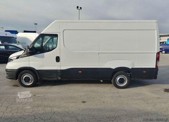 Minibus IVECO DAILY - 35S16