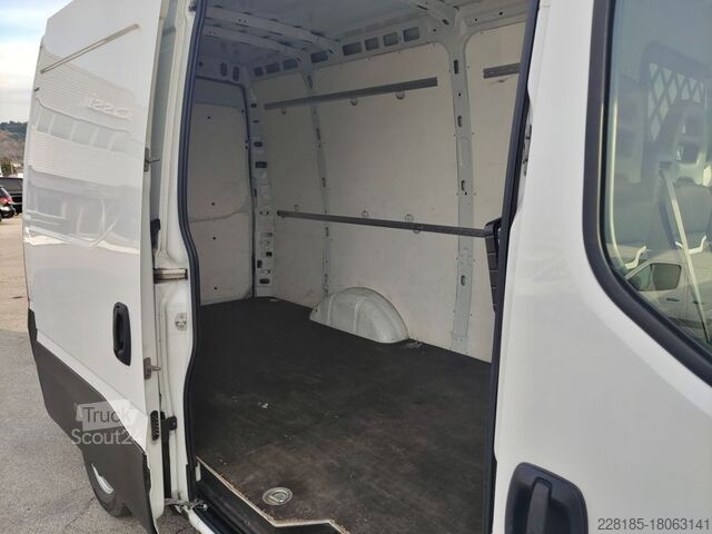 Minibus IVECO DAILY - 35S16