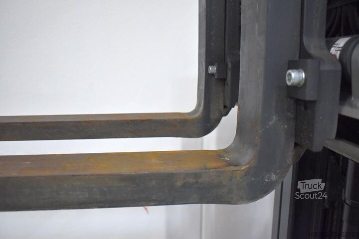 Viličar Linde E 20 PH EVO 386-02