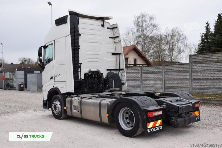 Standard tractor unit VOLVO FH 460 Globetrotter XL Varios i-Save