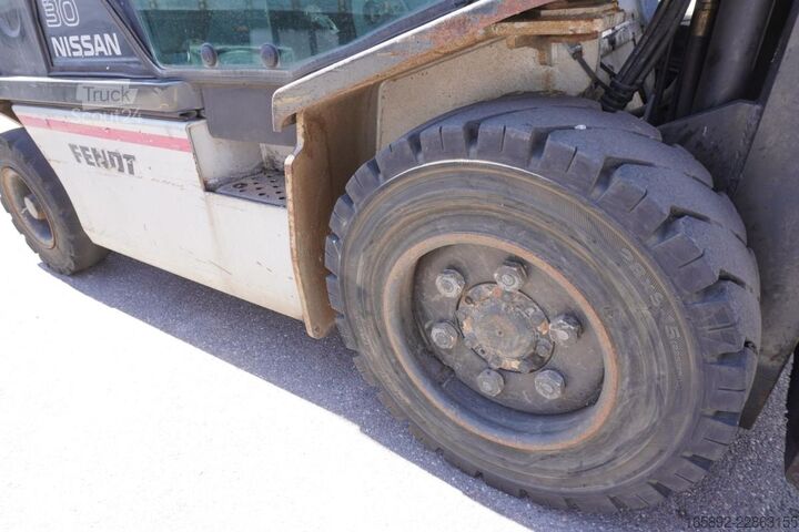  Nissan FGD02A300