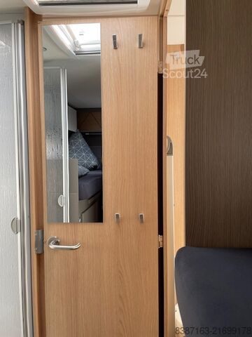 Camper semintegrato LMC Tourer Lift H730G
