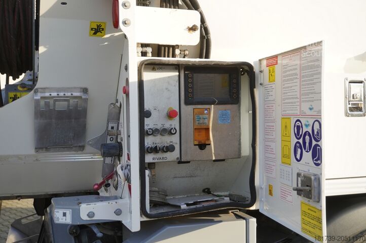 Septic tank MAN TGS 26.360 E6 / RIVARD sewage cleaner 18
