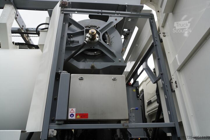 Septic tank MAN TGS 26.360 E6 / RIVARD sewage cleaner 18