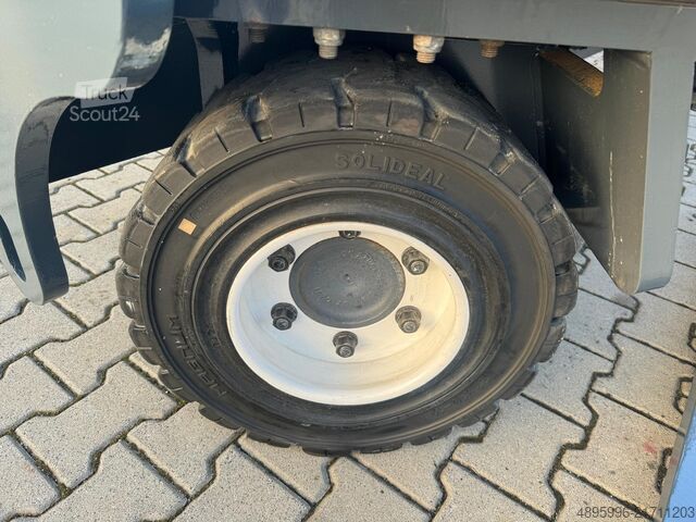 Négyirányú targoncát Combilift C6000/Wide positioner/ Only 3157 hours !