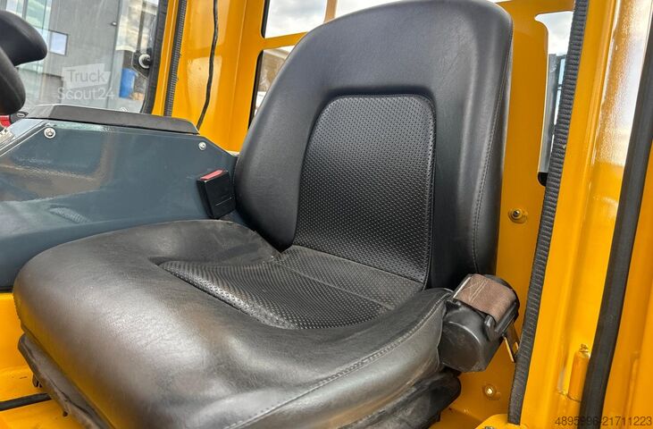 Négyirányú targoncát Combilift C2500 / Compact / Wide positioner