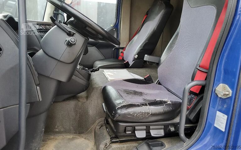 Chassis with cab Renault D 240 P 4x2 12 TON CHASSIS CABINE - 20-BHN-3 - ...