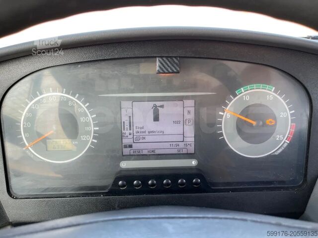 Сочлененный автобус Mercedes-Benz Conecto