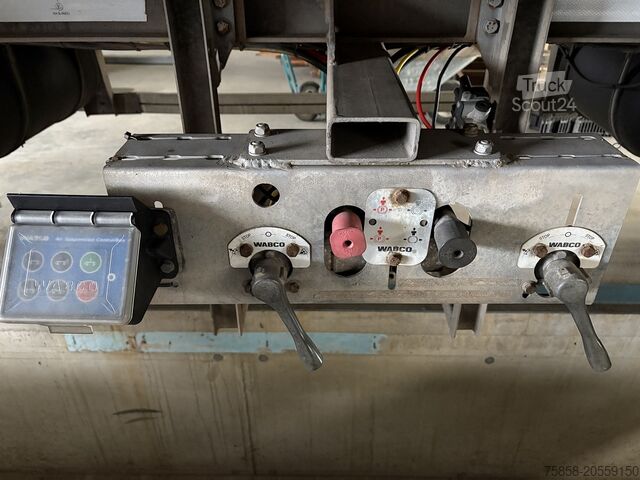 Výměna podvozku přívěsu ACKERMANN VERZINKT*langer Hub*17,5er Reifen