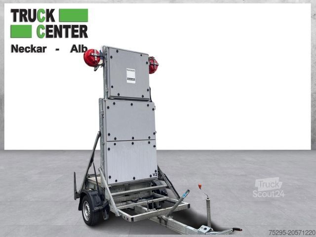 Prikolica  Trebbiner 1 Achs LED Vorwarntafel verzinkt