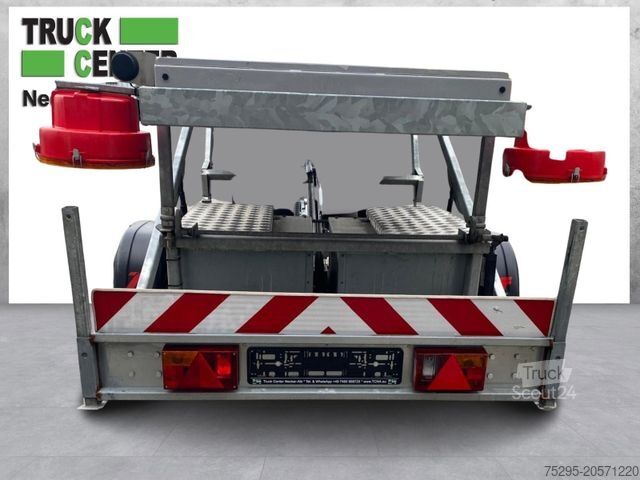 Aanhangwagen  Trebbiner 1 Achs LED Vorwarntafel verzinkt