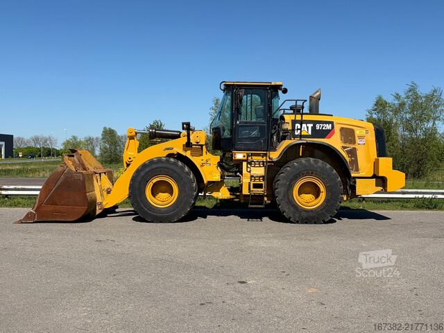 Chargeuse Caterpillar 972M