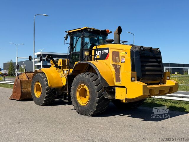 Chargeuse Caterpillar 972M